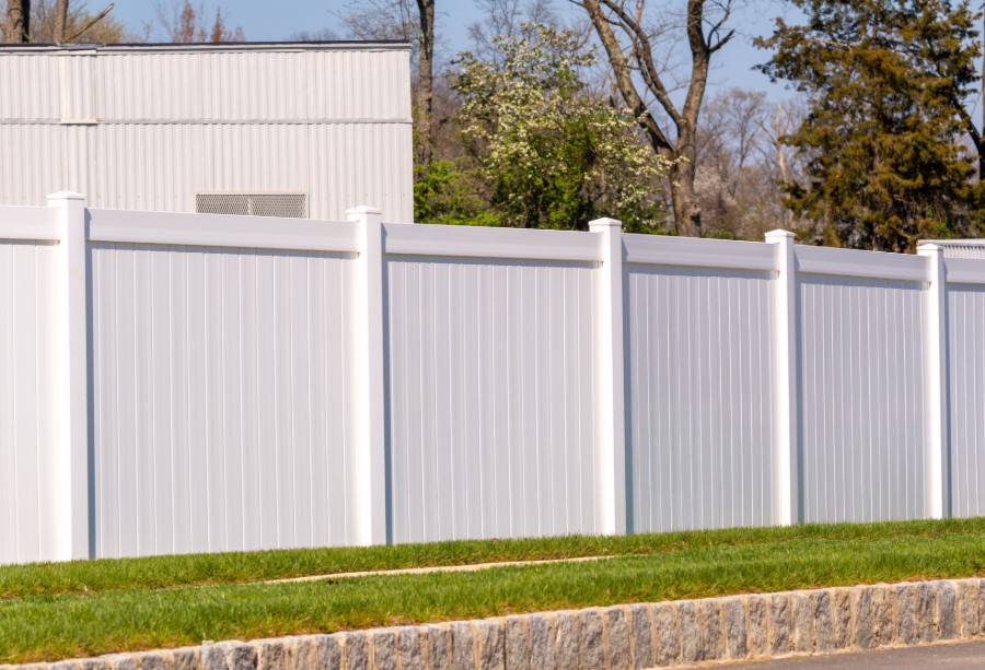 Reasons to Choose One Type of Commercial Fence Over Another